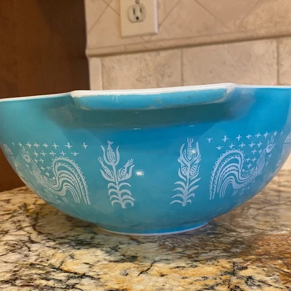 Vintage PYREX #444 4 qt Amish Butterprint Princess Turquoise Mixing Bowl